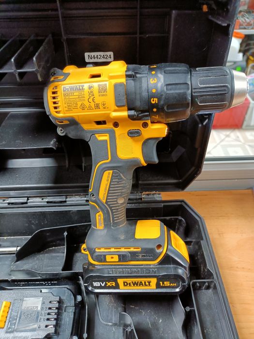 DeWalt DCD777 2X bateria, ładowarka, jak nowa