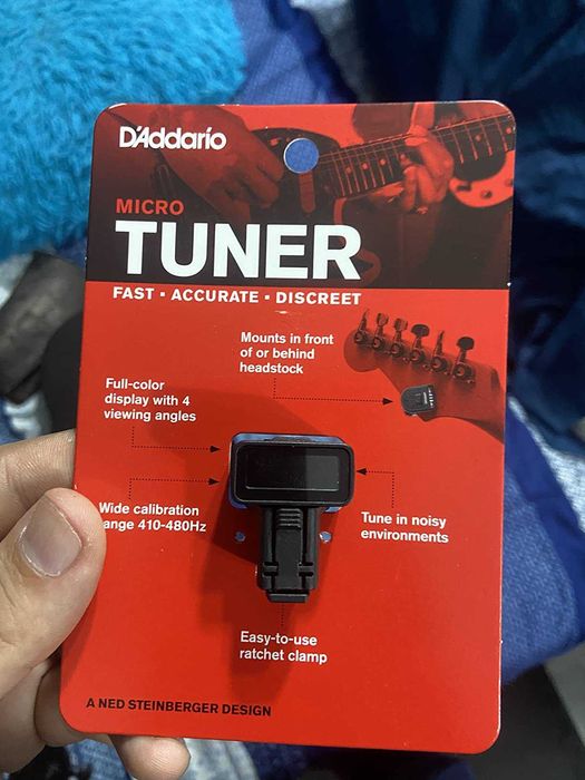 Micro Tuner Gitarowy LED Lekki i Dyskretny Do każdego Rodzaju Gitary