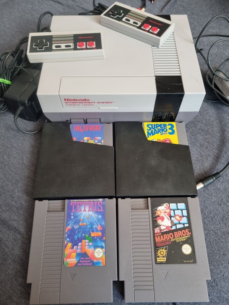 Nintendo Entertainment System (NES)