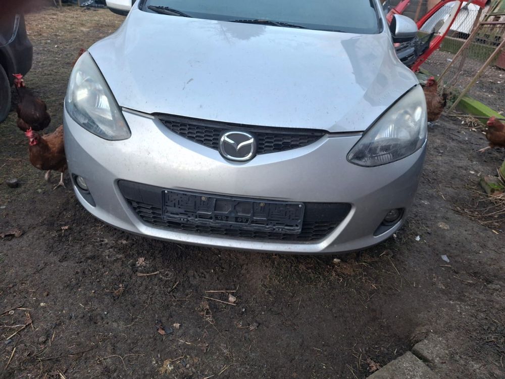 Mazda 2 2009 r na czesci