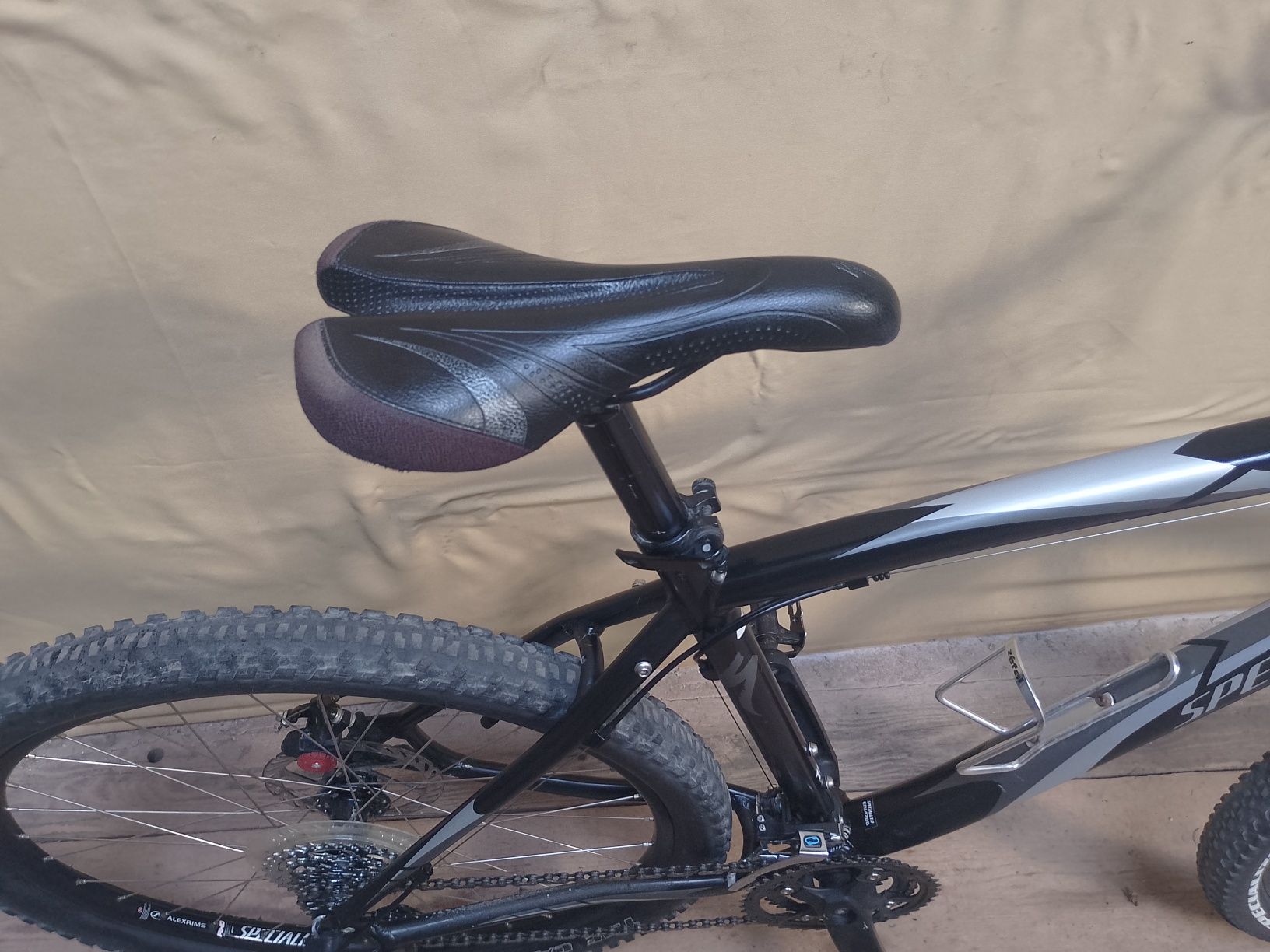 Велосипед SPECIALIZED   (26 )