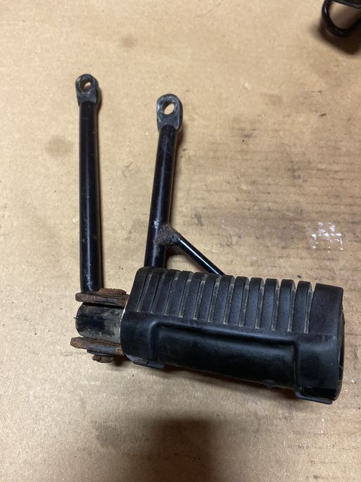 Honda XR 125 sety podnóżki tył B585