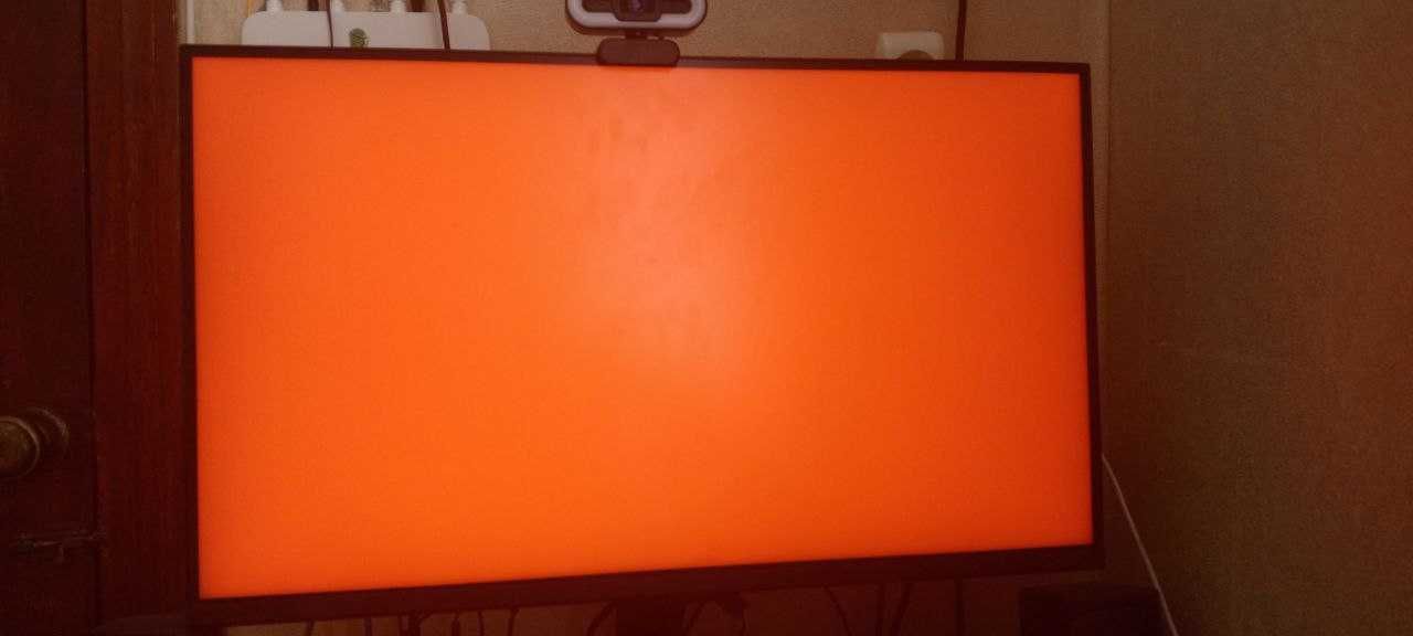 Комп'ютер (9800X3D + RTX 5080) та монітор (2K 180GHZ)