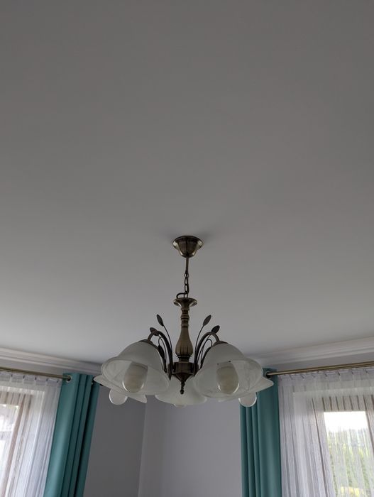 Żyrandol stare złoto, super stan