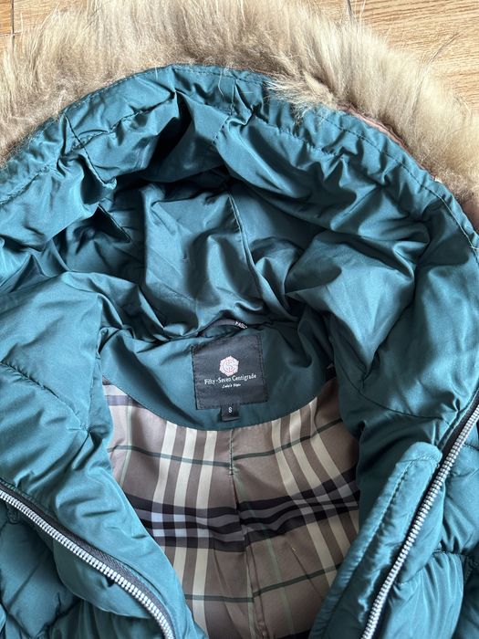 Куртка ,пуховик.