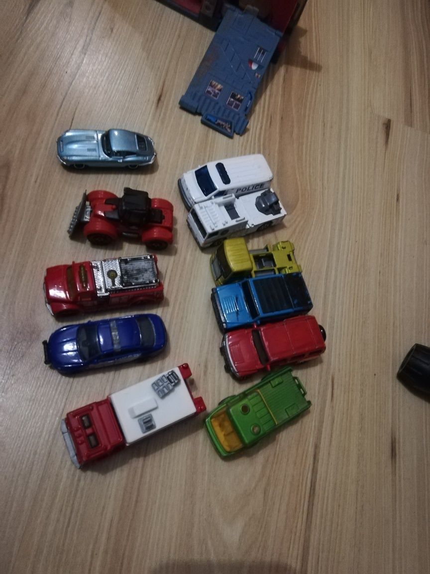 Matchbox resoraki zjeżdżalnia straż