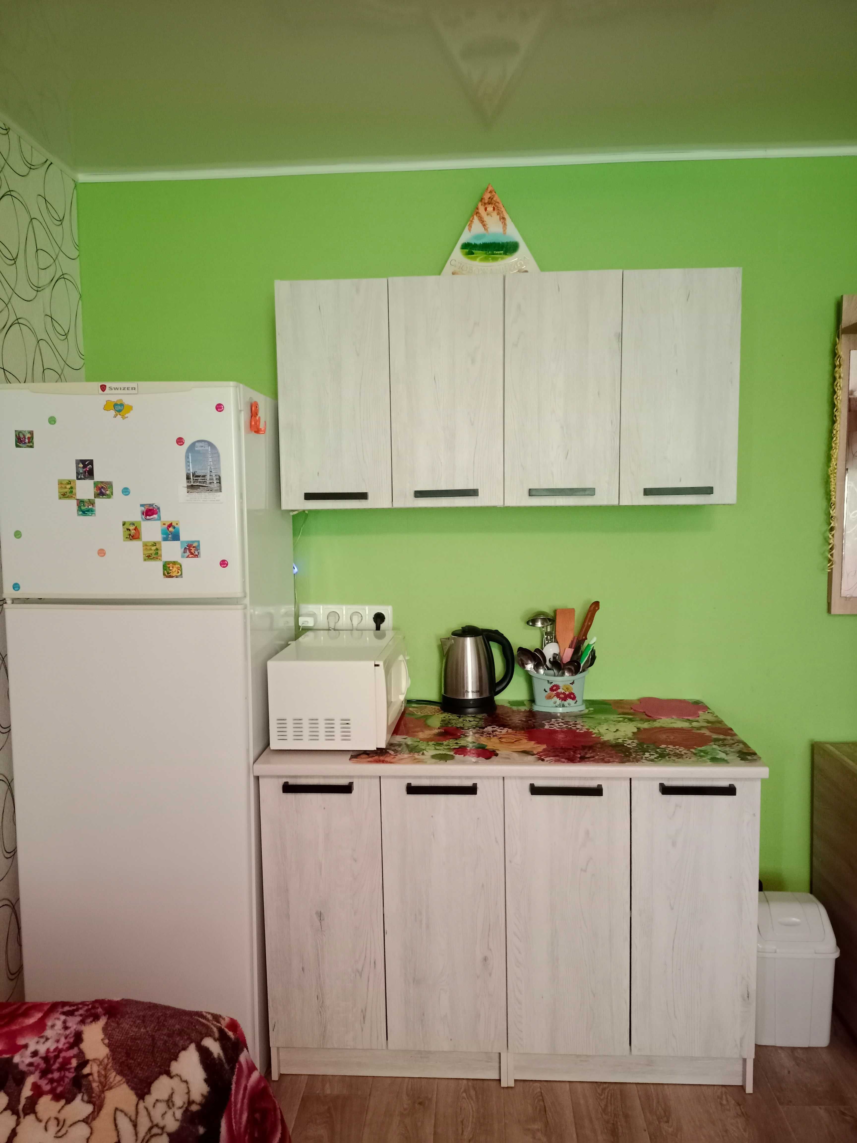 Здається кімната в гуртожитку