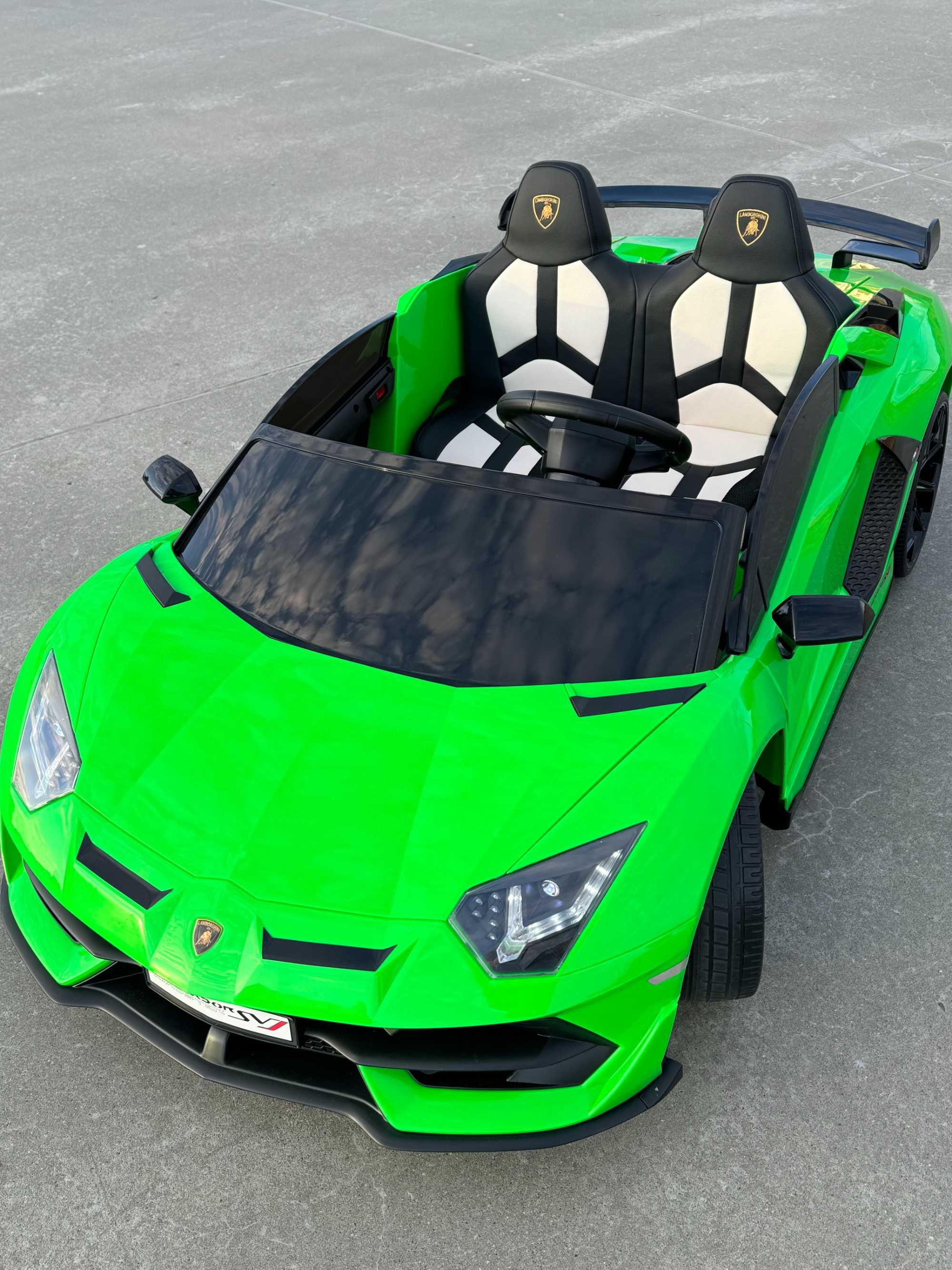 Autko DRIFT LAMBO SVJ SX2028 dla dzieci samochód 24V 2x200W