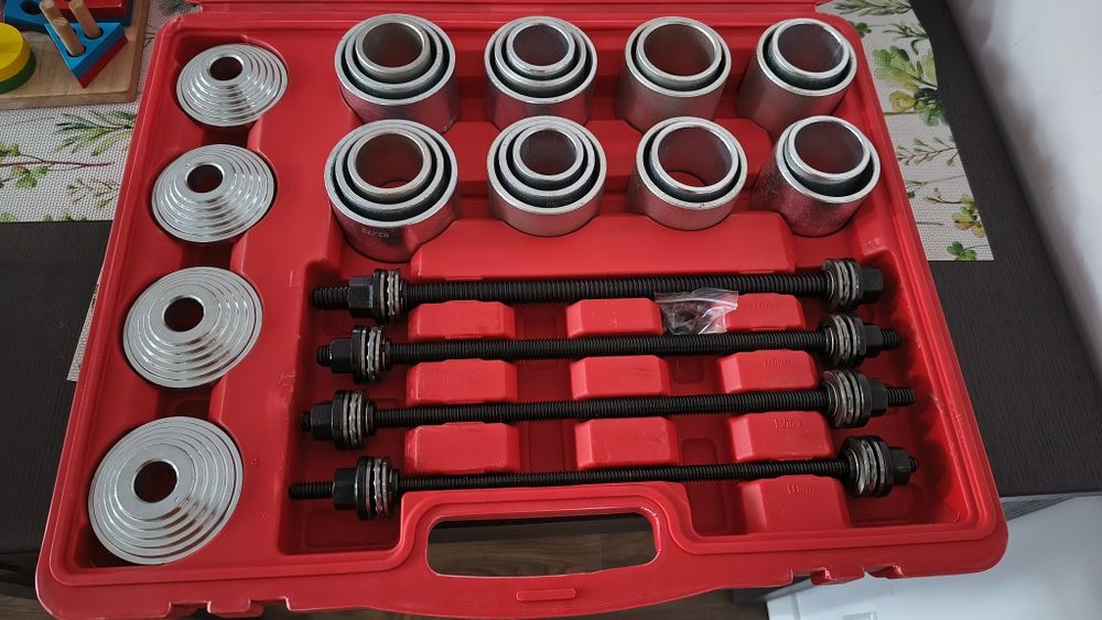 Zestaw do ściągania tulei