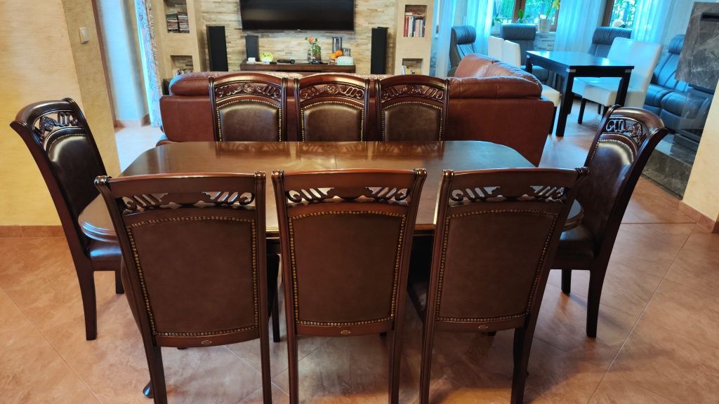 Elegancki zestaw z drewna okazja 8 krzeseł cudne datale nity