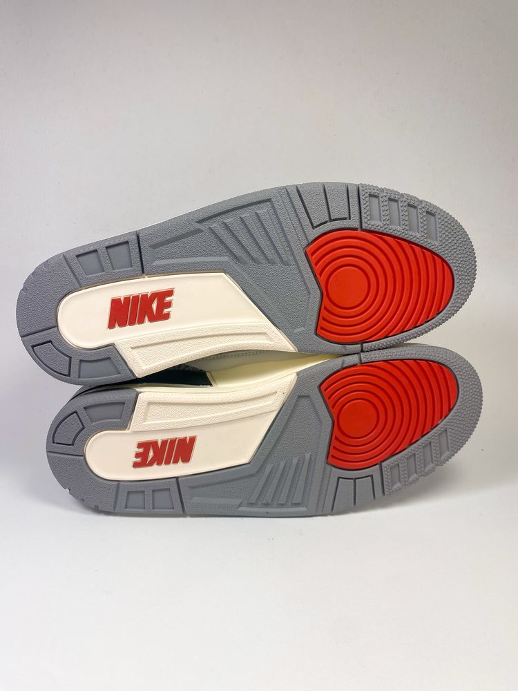 Air Jordan 3 White Cement (Reimagined) - 42.5
