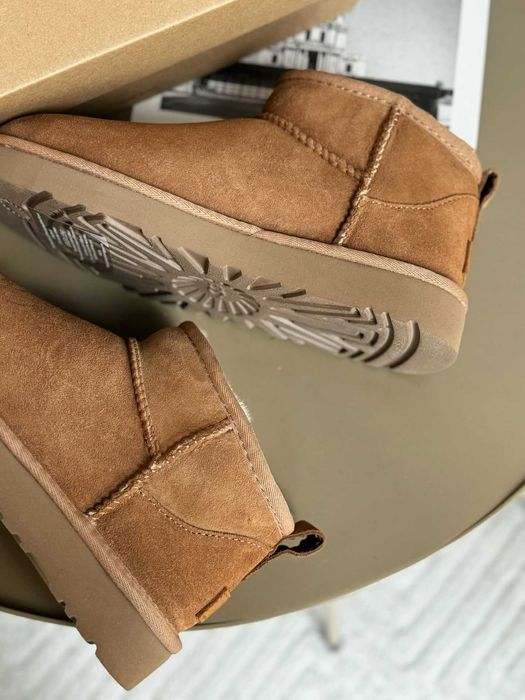 Buty UGG_CLASSIC_ULTRA_MINI_damskie_Trampk R.40