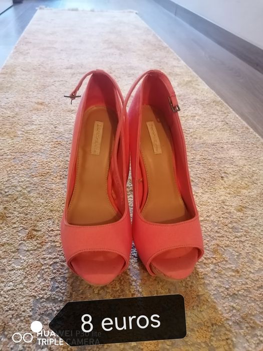 Vende sapatos em óptimo estado de conservação