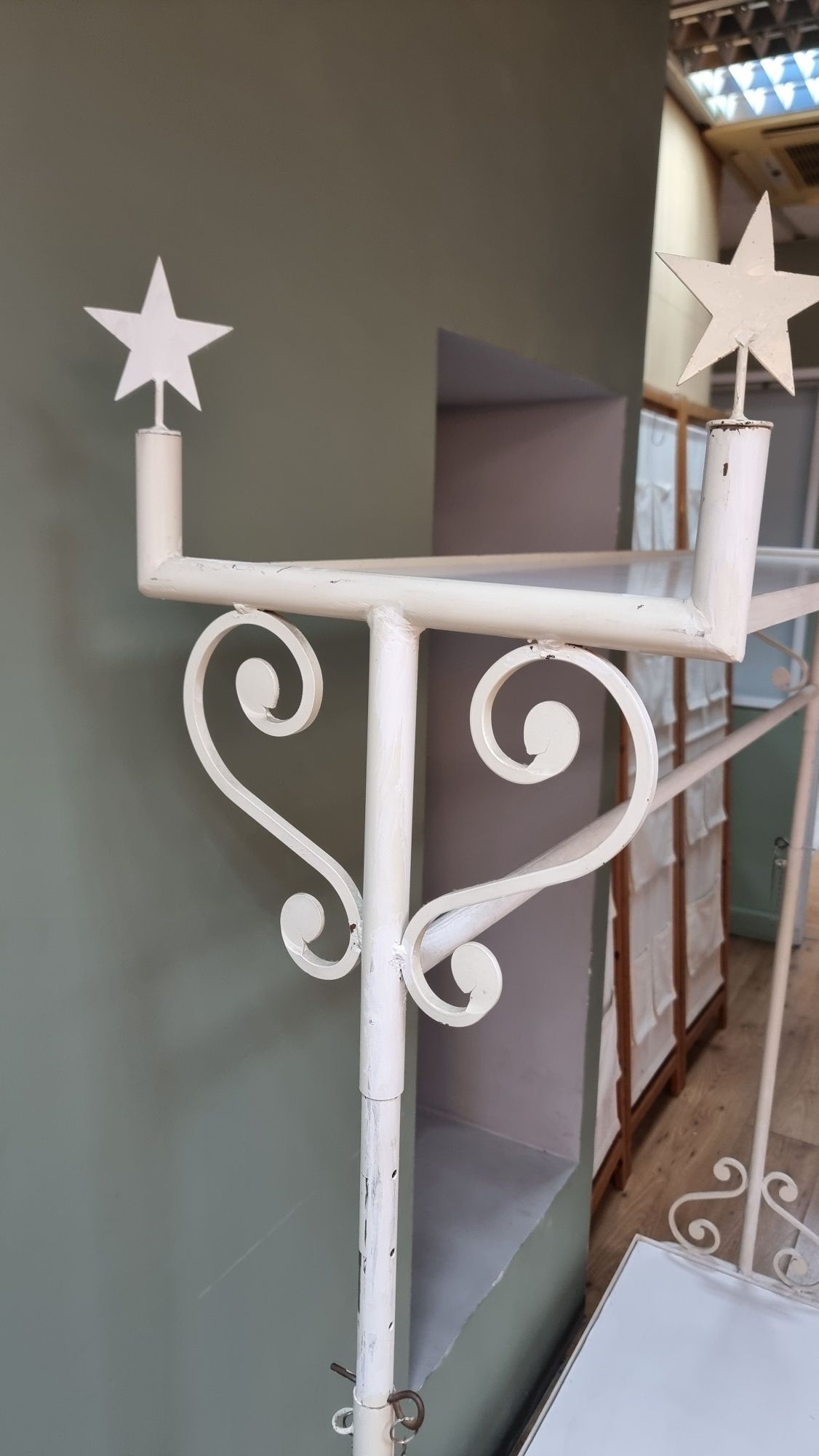 Chariot  em ferro pintado