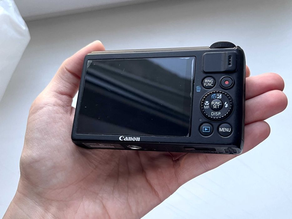 Камера Canon S-100 з боксом для підводної зйомки