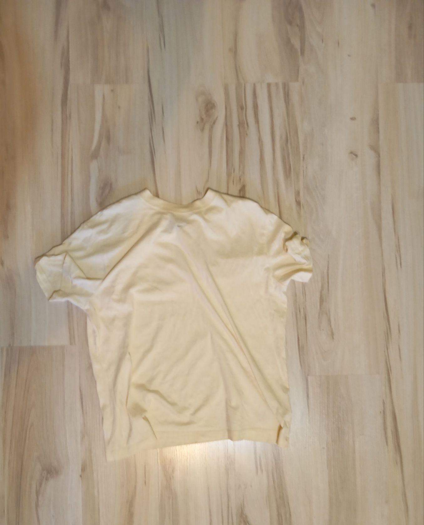 Sprzedam t-shirt Nike w dobrym stanie