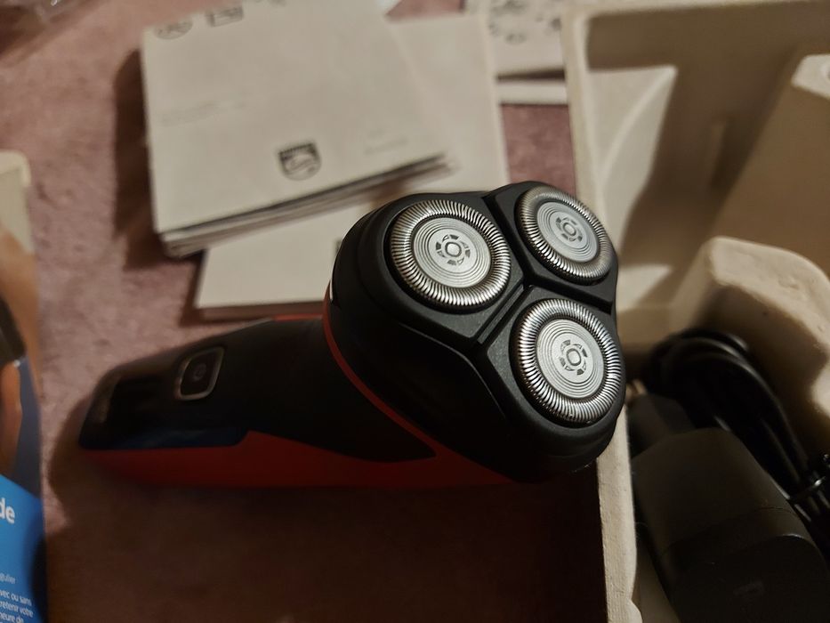 Электробритва филипс