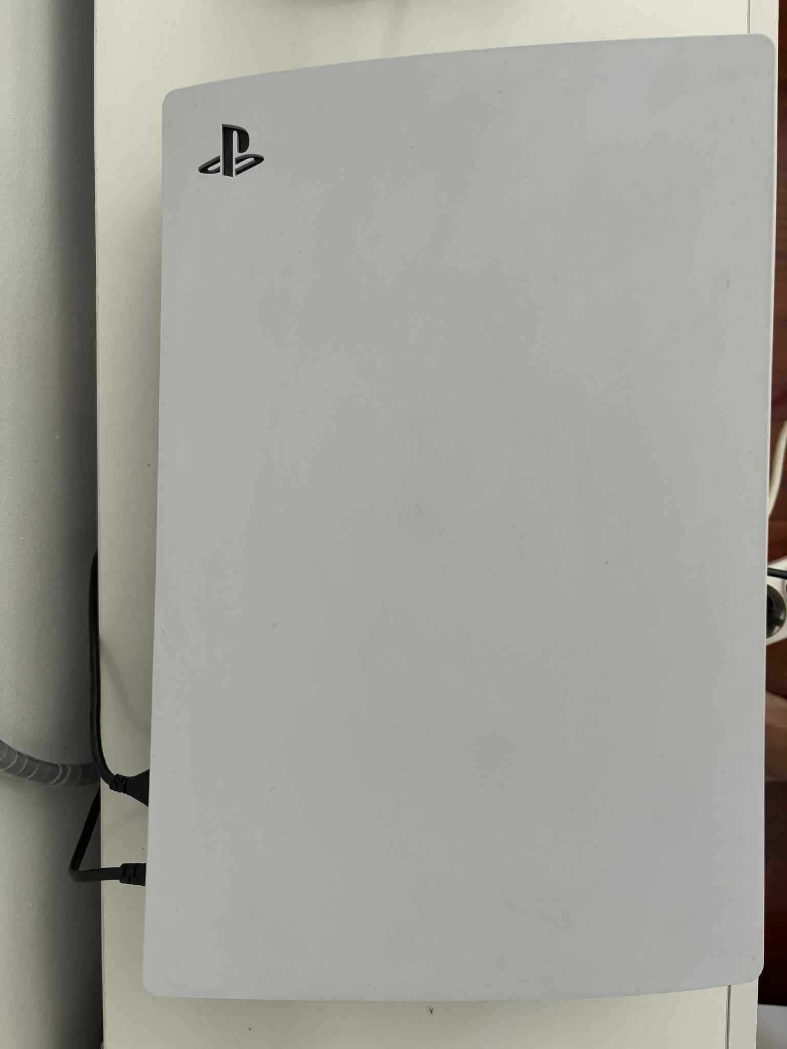 Playstation 5 1TB Standard C/ Comando e Garantia 1 Ano em Loja
