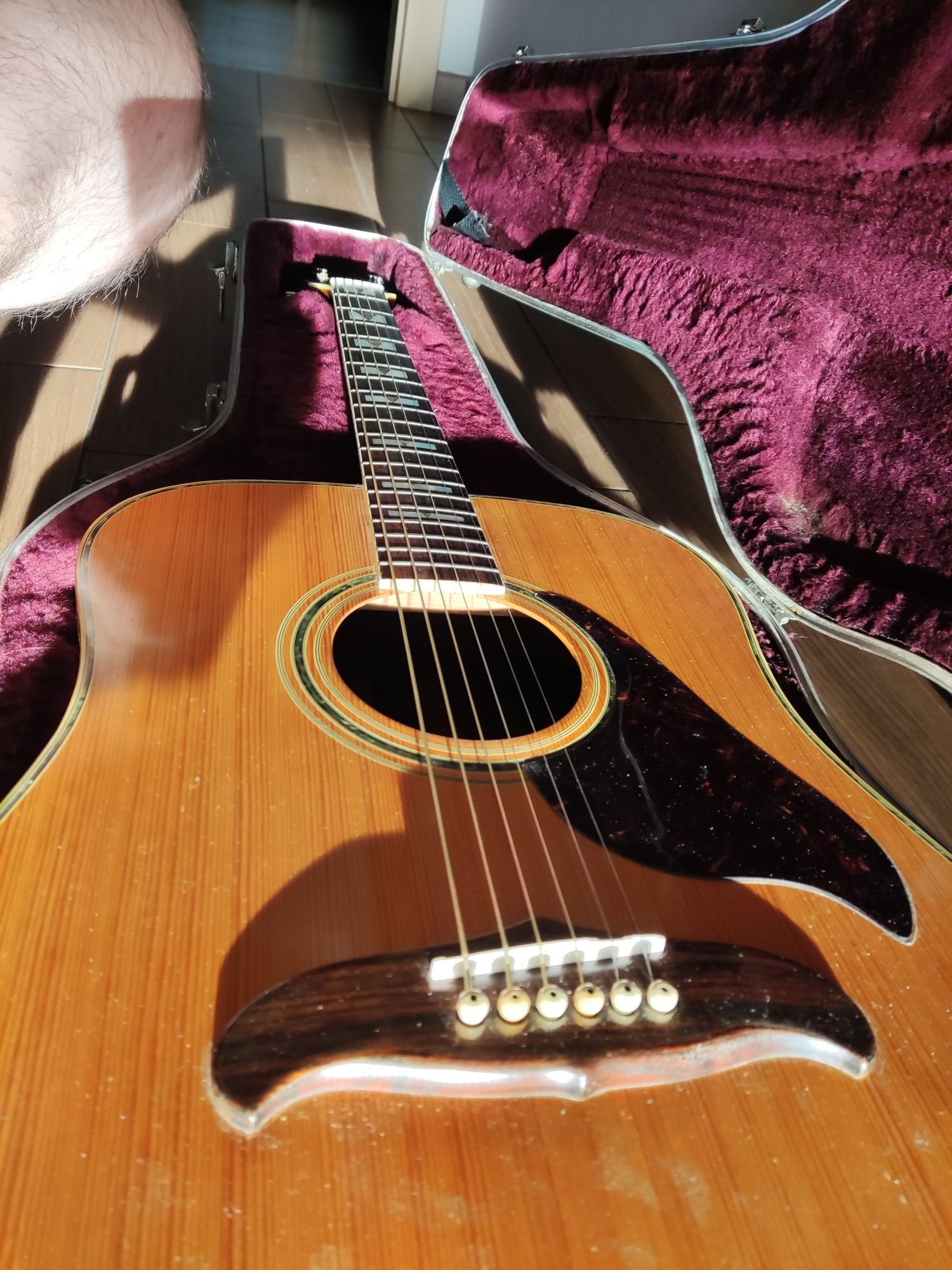 Japońska gitara akustyczna Kimbara 1977r z casem Taylor