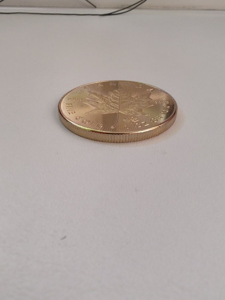 Replika monety Elizabeth II.