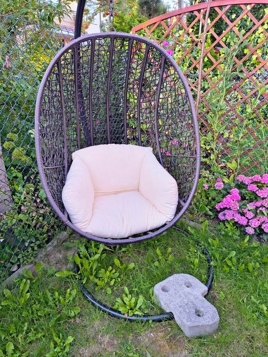 Fotel ogrodowy kokon