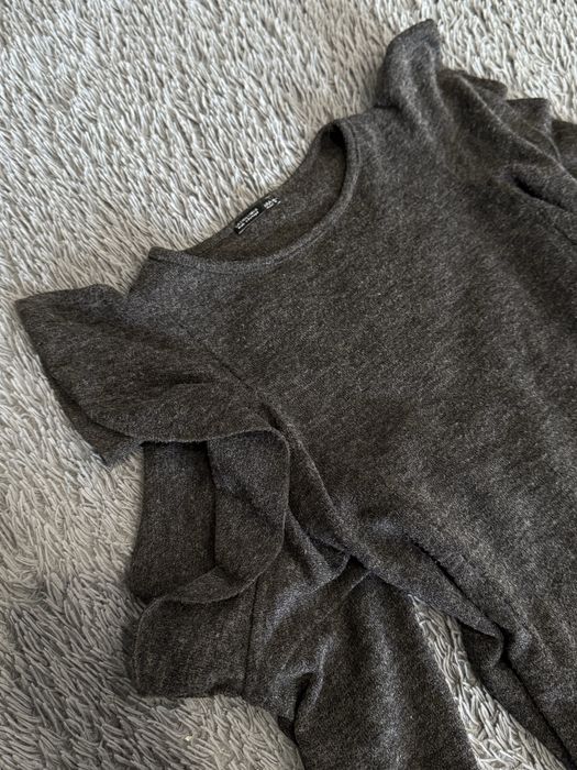 Кофта ZARA з відкритими плечима