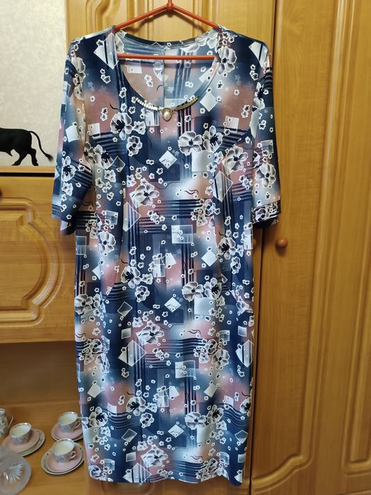 Сукня в гарному стані, 52 розмір.