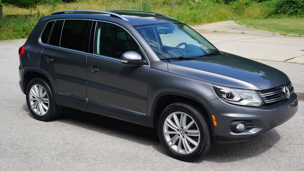 Volkswagen Tiguan      2016