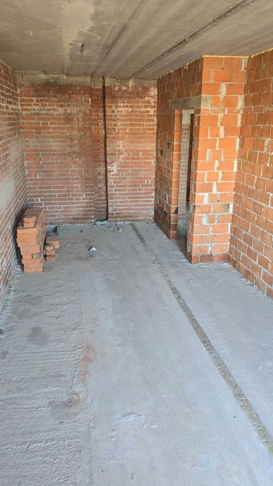 1 к Міленіум біля Озера Millennium чудова інвестиція