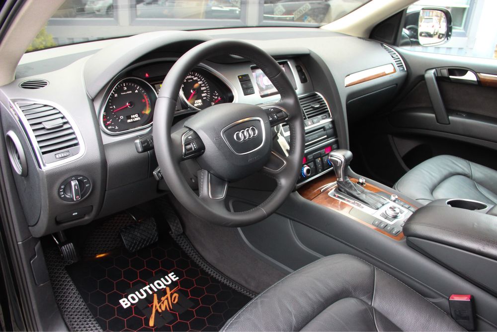 Продам Audi Q7 2013