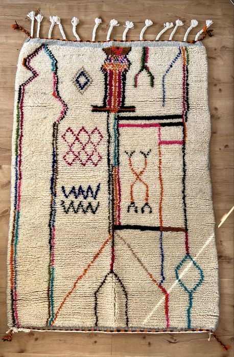 Oryginalny marokański ręcznie szyty dywan z owczej wełny