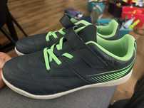 Buty halowe Kipsta roz 37 wkladka 24cm