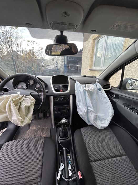 Peugeot 207 Lift 2010r 1.6hdi 92km 5 drzwi