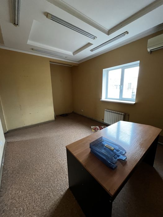 Аренда склады с рампой от 300-1000 квМ, офисное помещение 15-40 квМ.