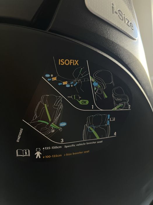 Автокрісло maxi-cosi i-size від 3 до 12 років