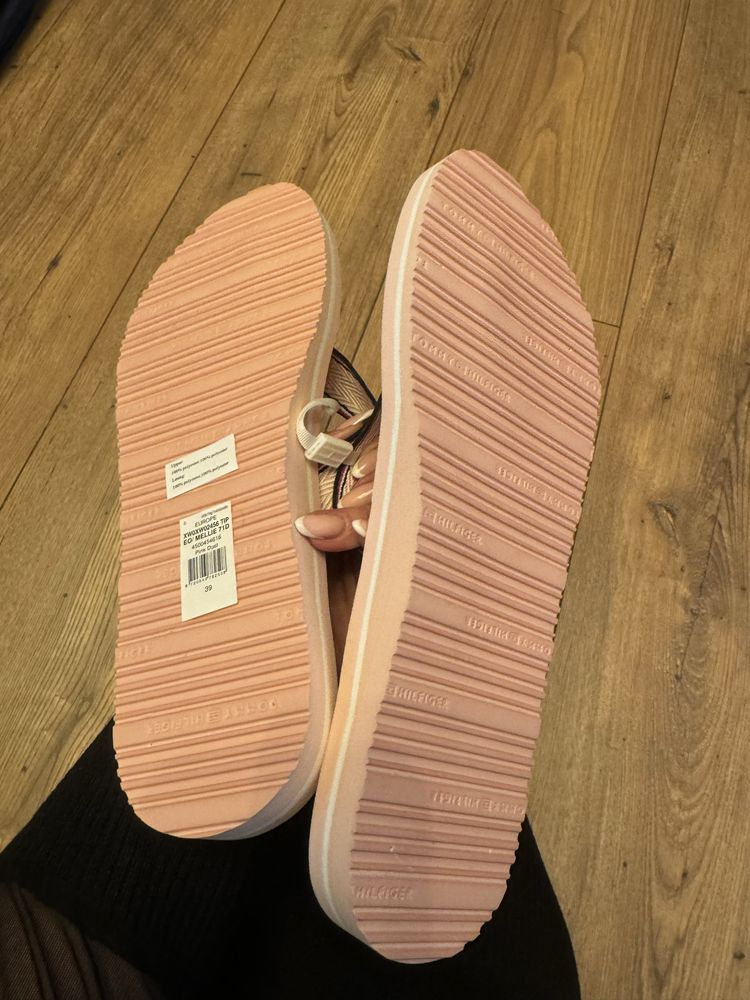 Japonki tommy hilfiger pudrowy róż 38,39