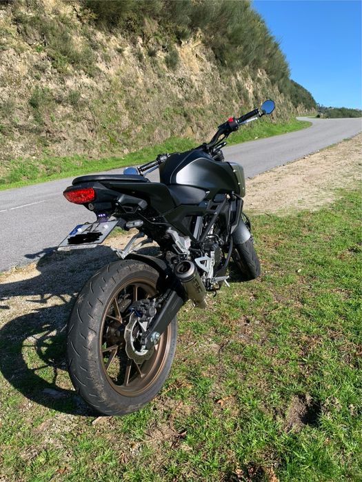 Honda CB125R – Excelente estado! Poucos kms!
