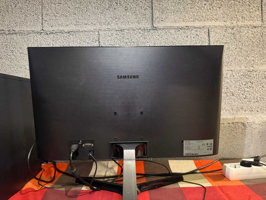 Setup Completo Torre + Monitor + Teclado e Rato