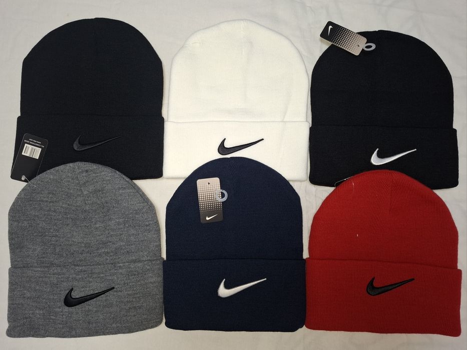 Зимова шапка Nike