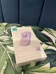Nowy powerbank w kolorze fioletowym
