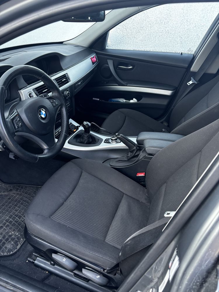 Bmw e90 320i 2010