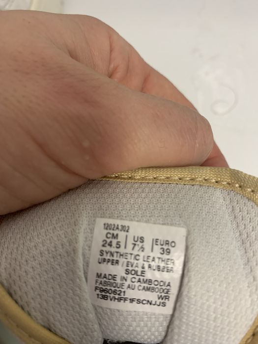 Кросівки Asics