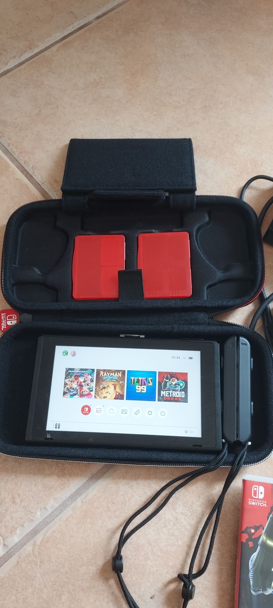 Nintendo Switch V2 como nova