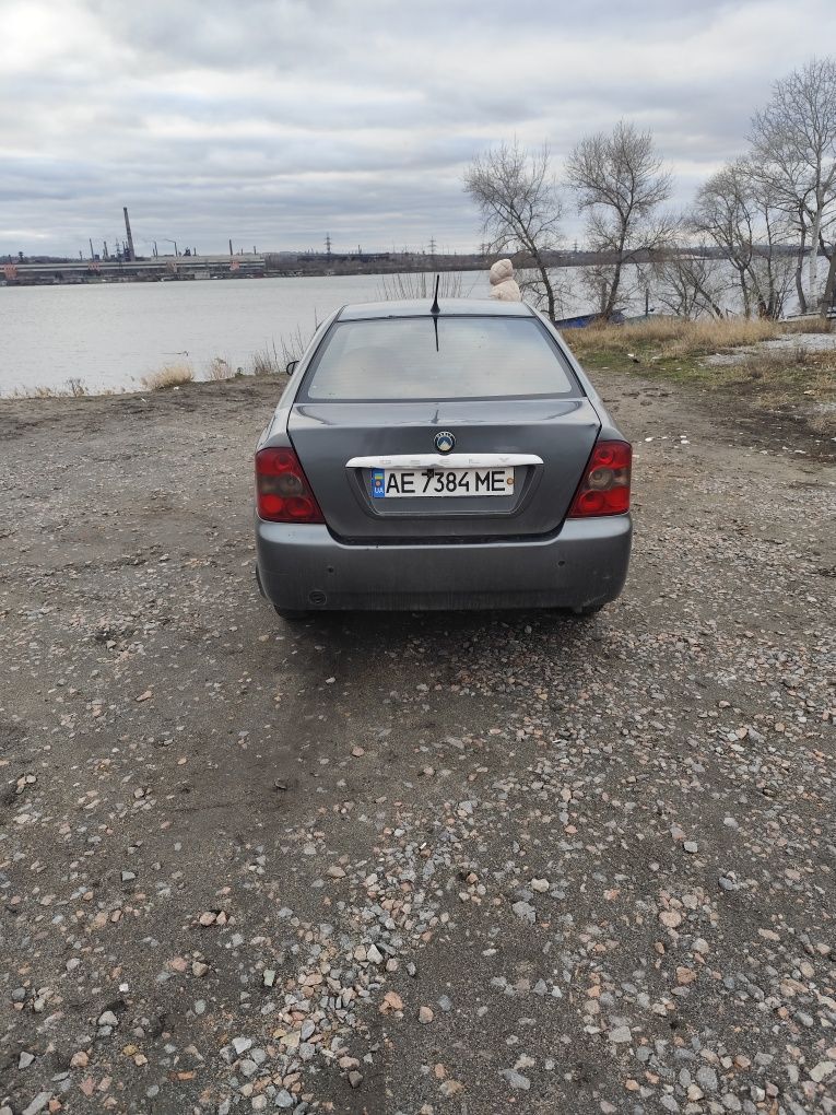 Продам машину Geely