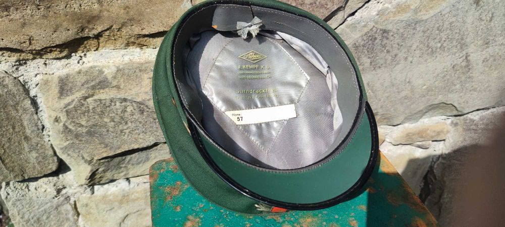 Czapka niemiecka POLIZEI z insygniami - Oryginał