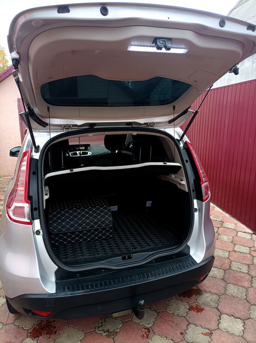 Продам Renault Scenic