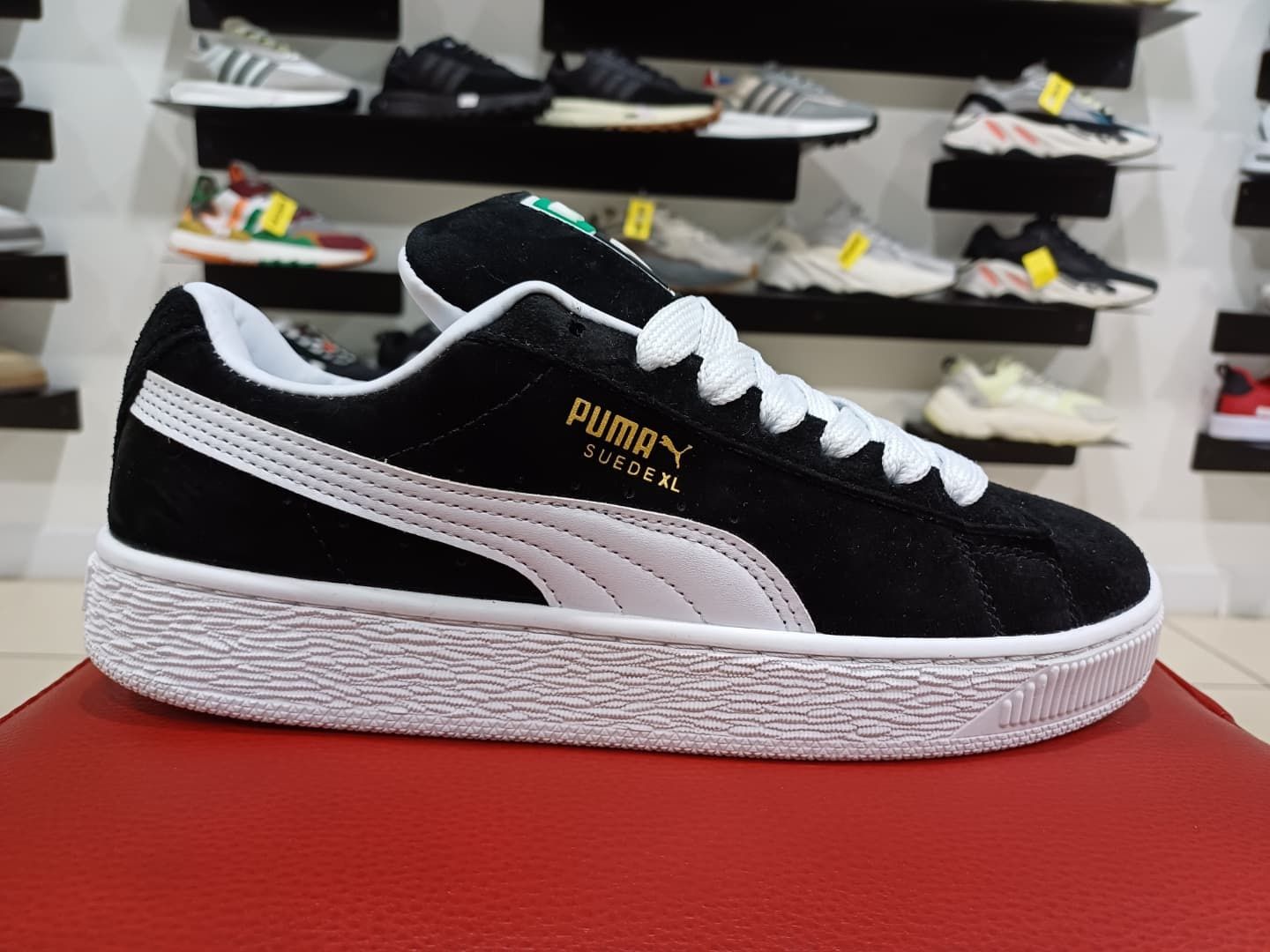 Кросівки чоловічі Puma Suede XL