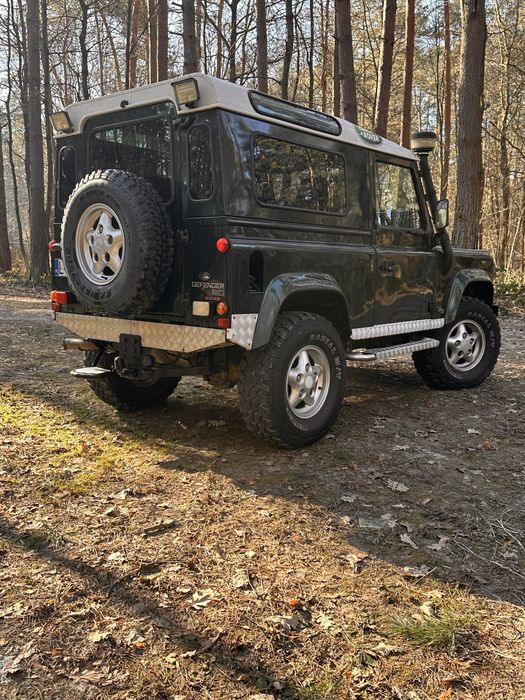 Land Rover Defender 90 2.5 Tdi – 2001 r.