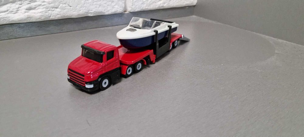 Siku 1613, Scania z naczepą, 1:87