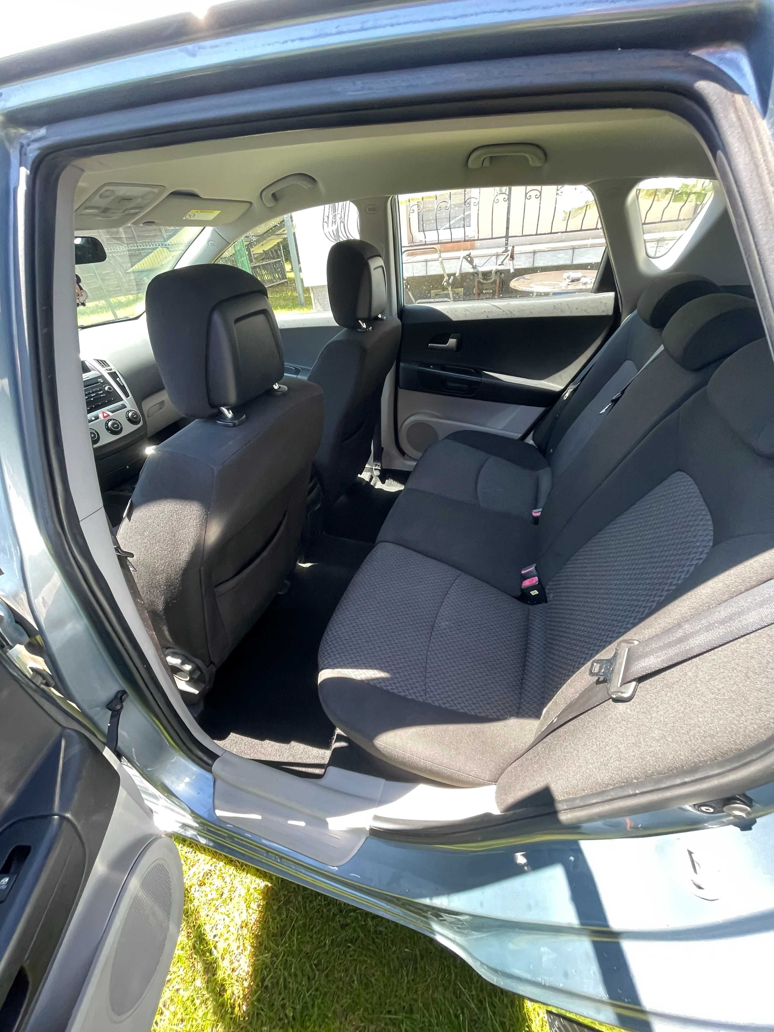 Sprzedam zadbaną Kia Ceed 2007r 1.6crdi 90km